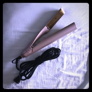 Hair straightener/curler *new!
