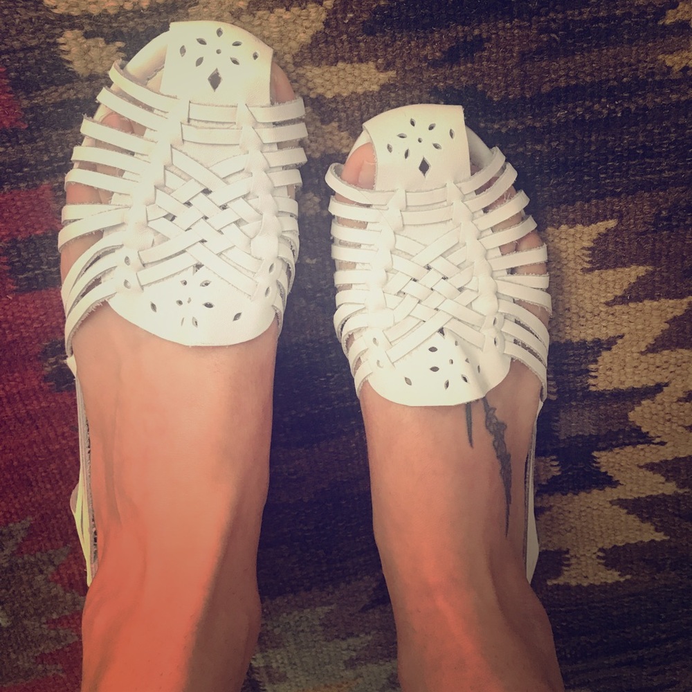 White Mountain leather huaraches