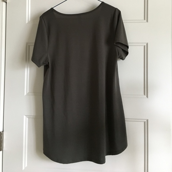 LuLaRoe Perect Tee - Picture 2 of 3