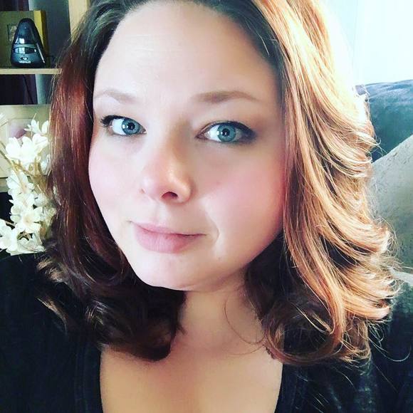 Meet your Posher, Roxann - Picture 1 of 1