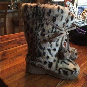 Colinstuart cheetah boots!