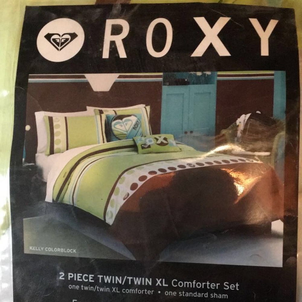 Roxy comforter
