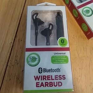 Bluetooth earbuds