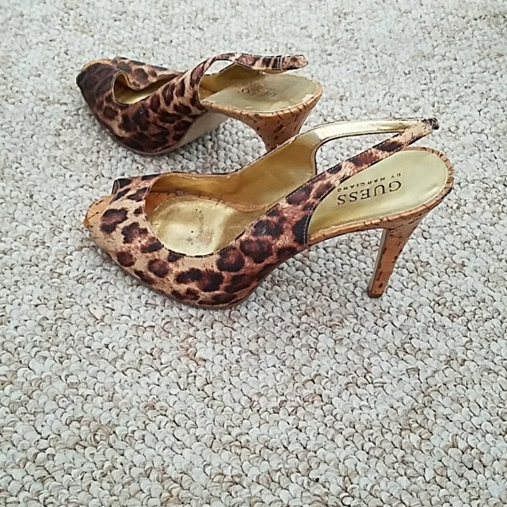 Shoes - Picture 3 of 4
