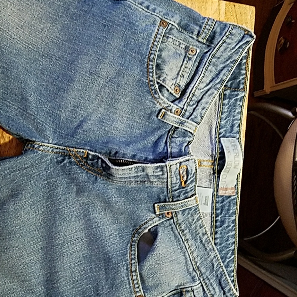 Levis