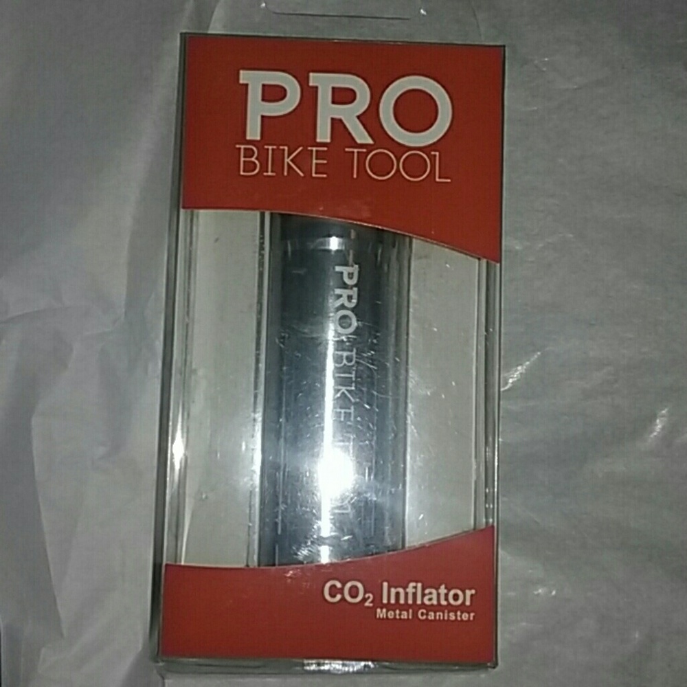 Never used! In box. Pro bike tool CO2 for tires