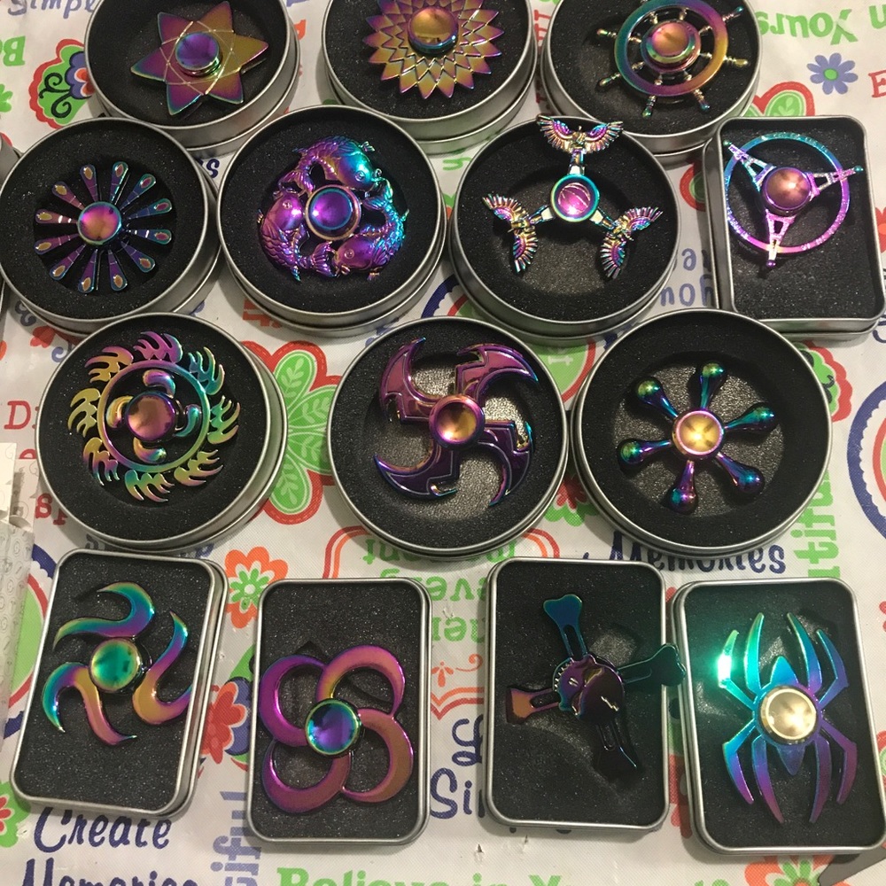 Spinner - Picture 2 of 8