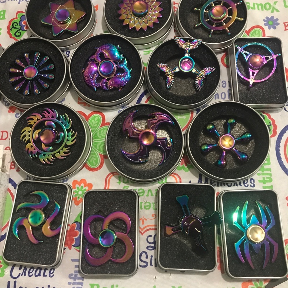 Spinner - Picture 3 of 8