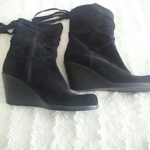 AEROSOLES suede midshaft boots