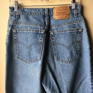 90s Levi 550 relaxed size 10 long high waisted