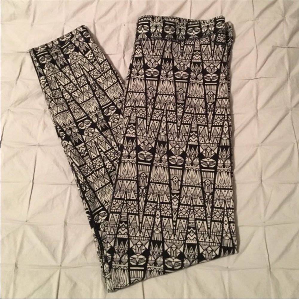 VS PINK black print leggings