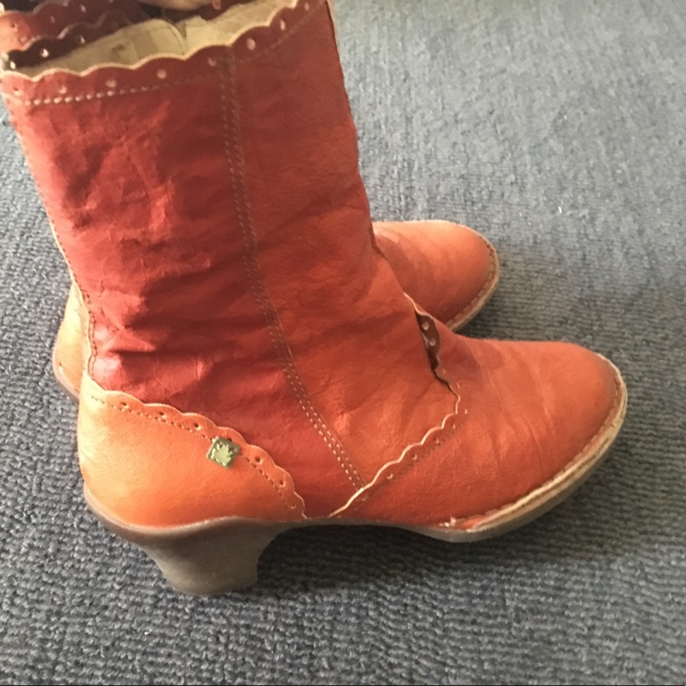 El Naturalista vegan boots, euro 38, us 7.5