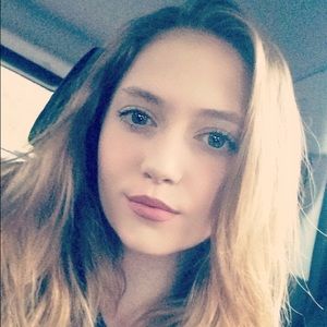 Meet your Posher, Raeghan