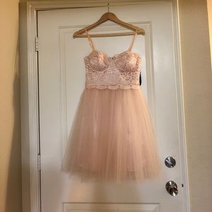 Light pink prom/homecoming dress