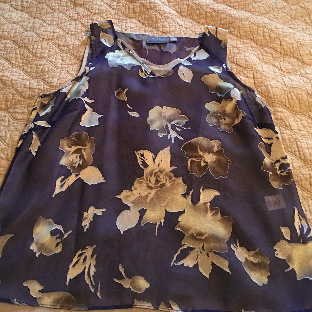 Large Vera Wang Top