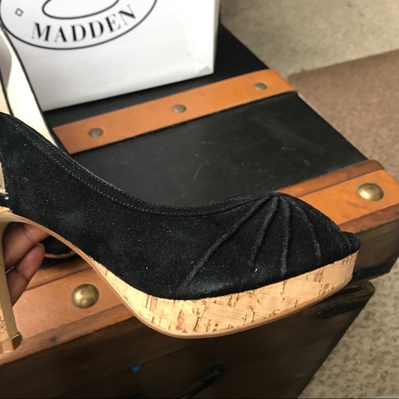 Steve Madden Suede Cork Heel Sandals - Picture 5 of 6