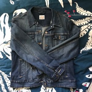 Levi’s denim trucker jacket