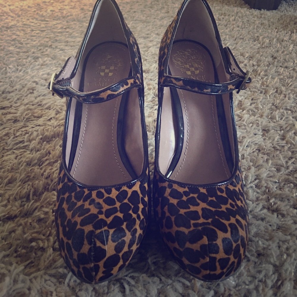Vince Camino Leopard high heels