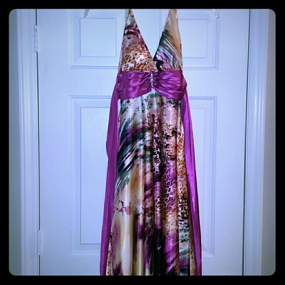 Taboo multicolored formal dress