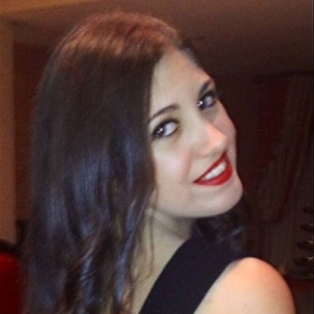 Meet your Posher, Roxana