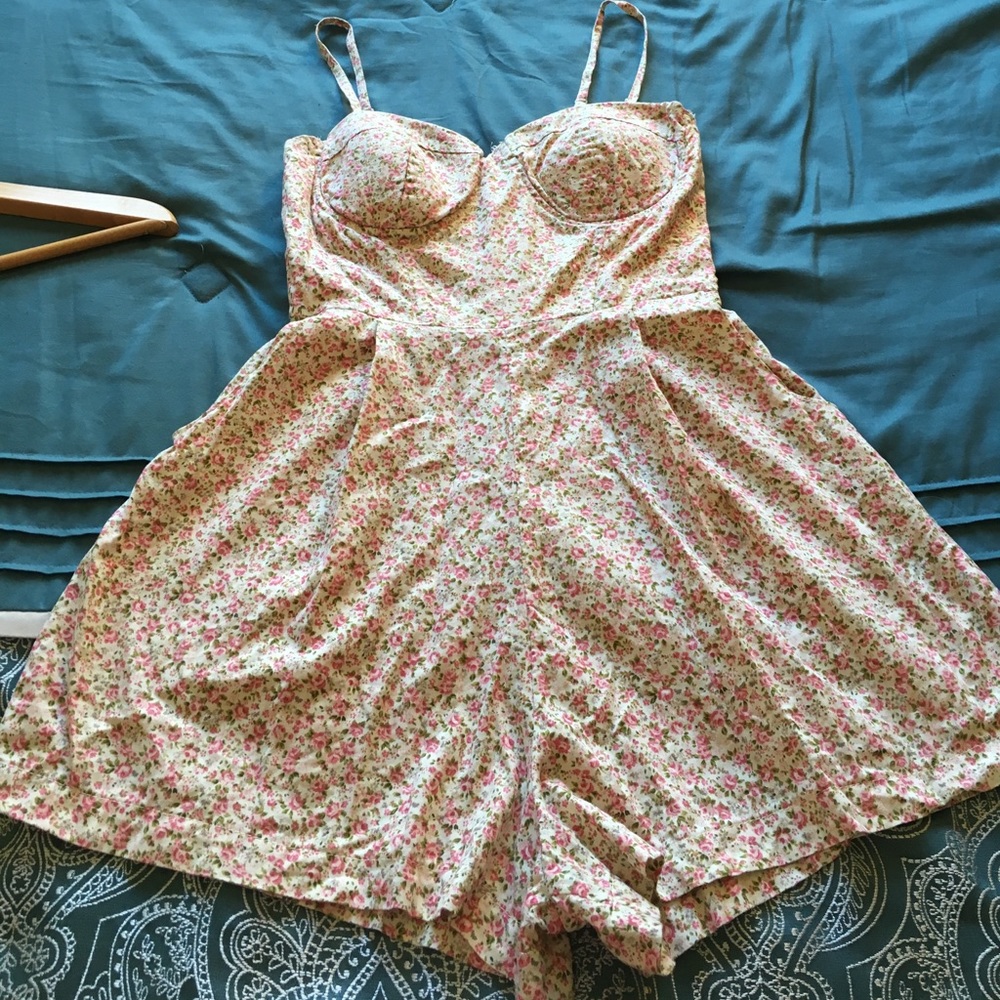 Jump suit/play suit