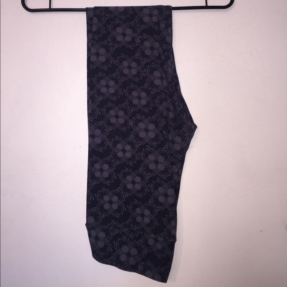 One size Lularoe leggings
