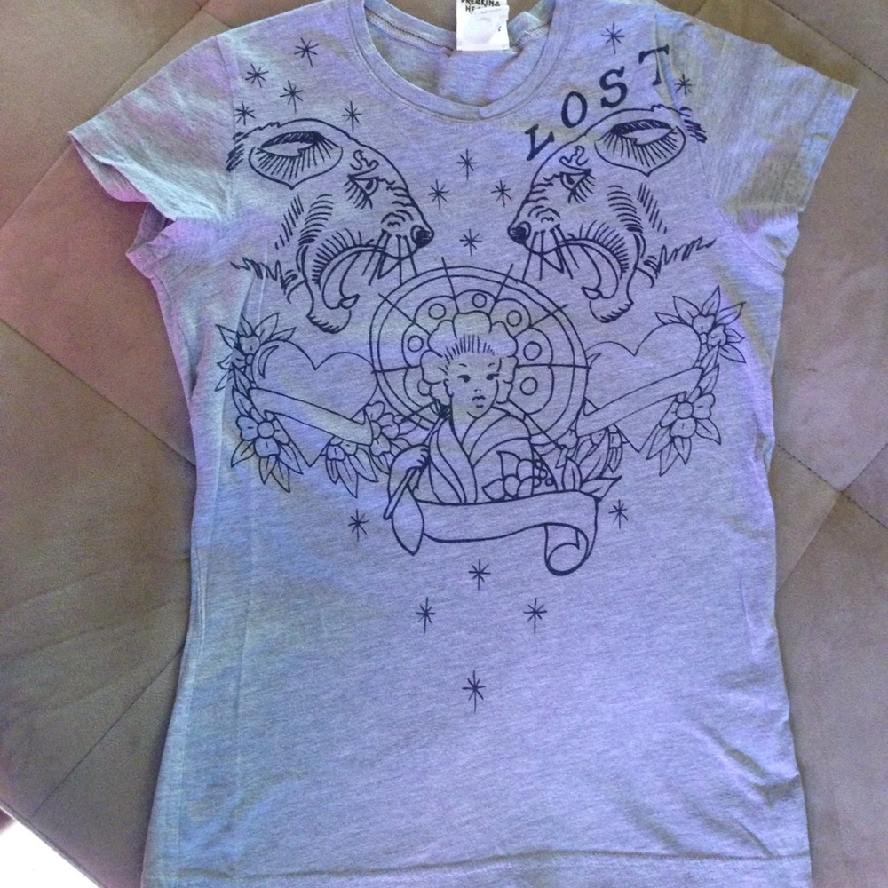 Lost t-shirt, size small