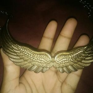 Angel wings necklace