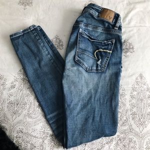 AE distressed jegging in size 0S