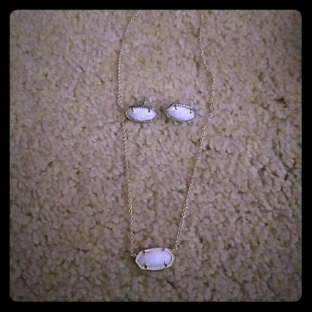Earrings and necklace set