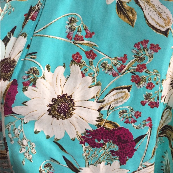 Victoria secrets kimono - Picture 2 of 4