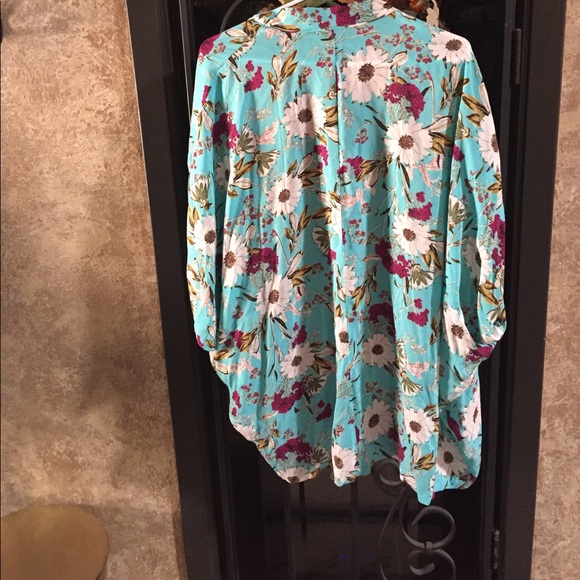 Victoria secrets kimono - Picture 4 of 4