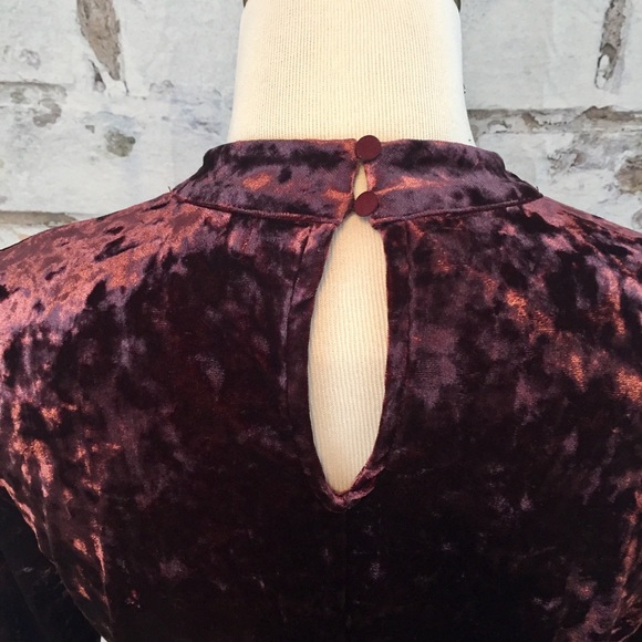 Sanctuary Velvet Daisy top in Zinfandel - Picture 5 of 8