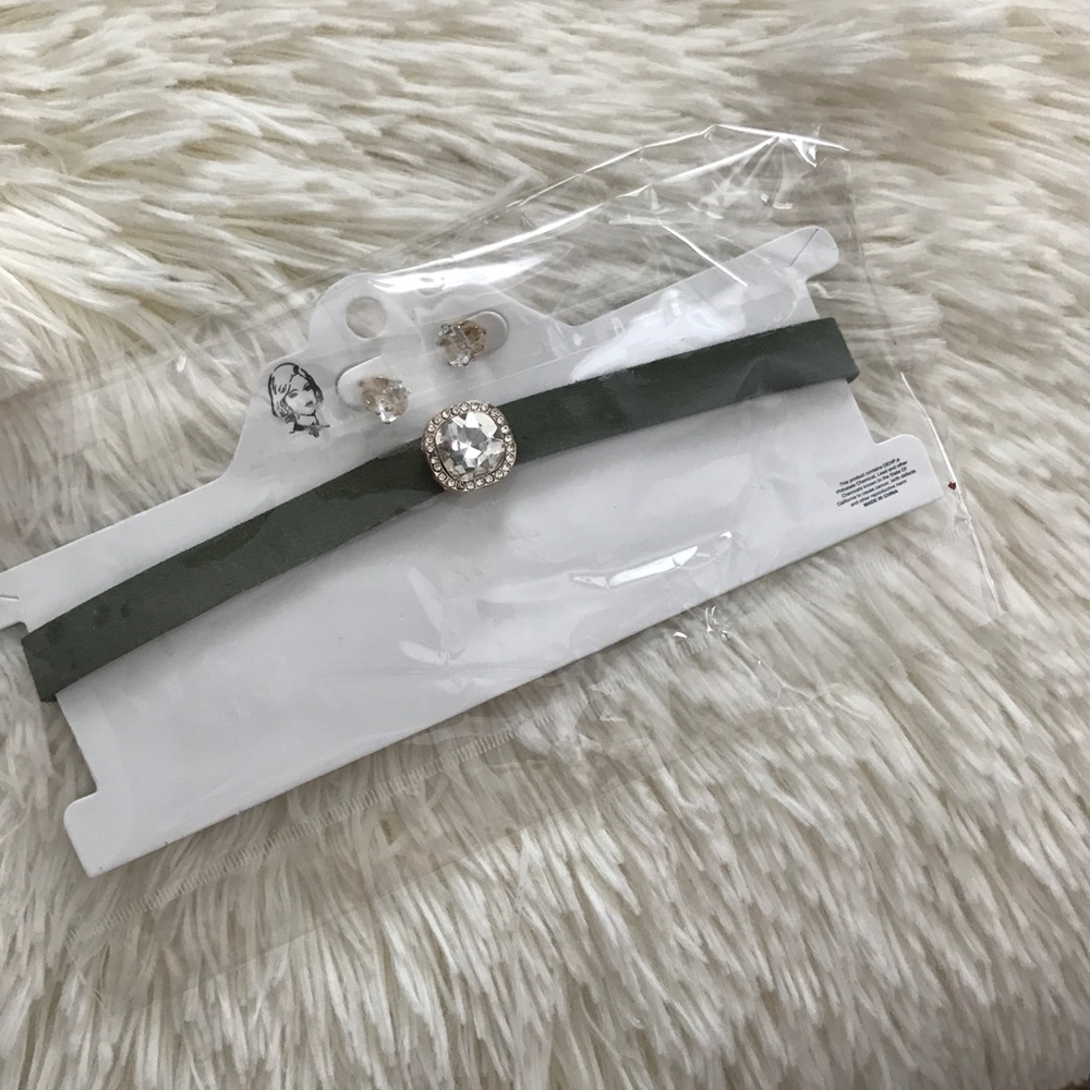 Dark Green Choker and Stud Earring Set