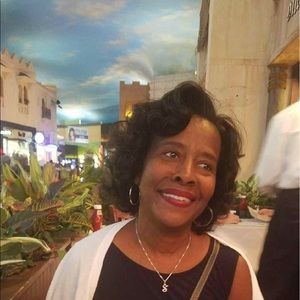 Meet your Posher, Sherry