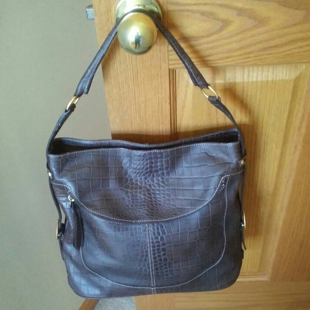 PRICE DROP~MAXX New York chocolate leather handbag