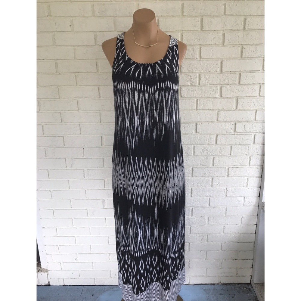 NWT black and white maxi dress