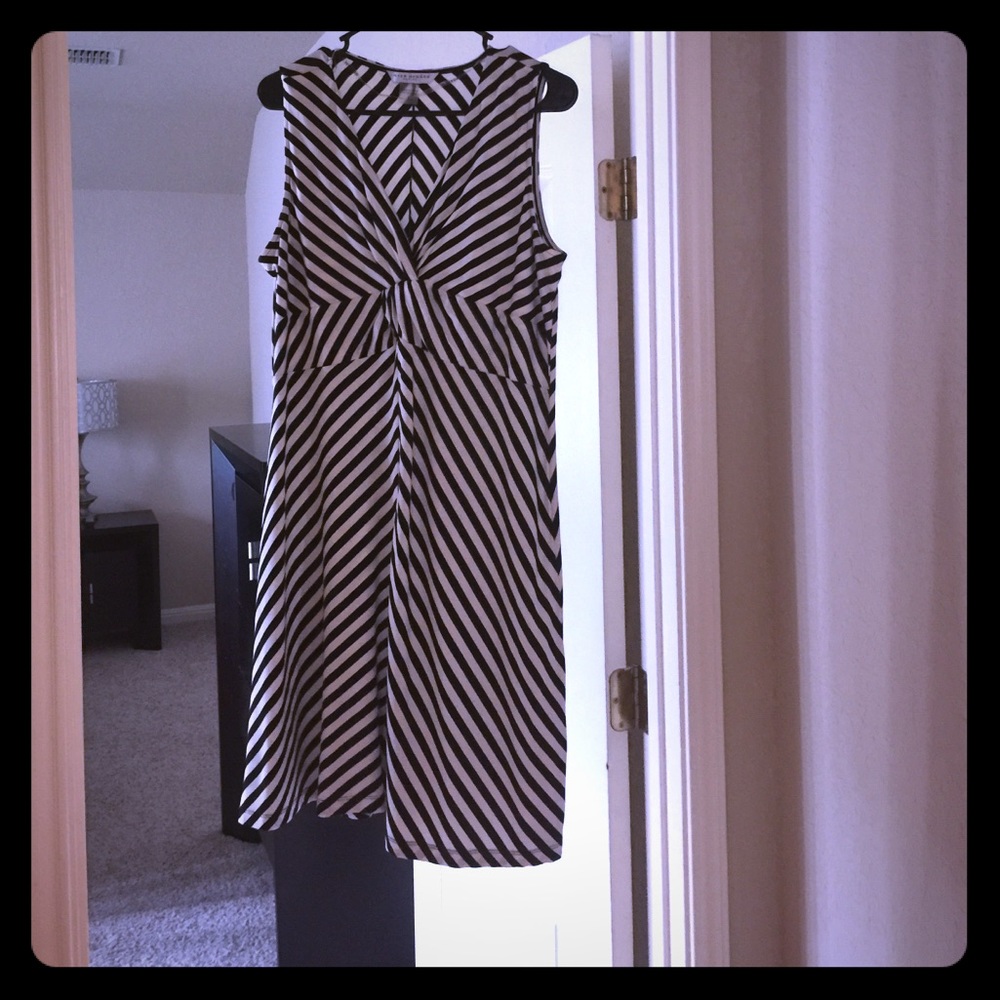 Black and white dress