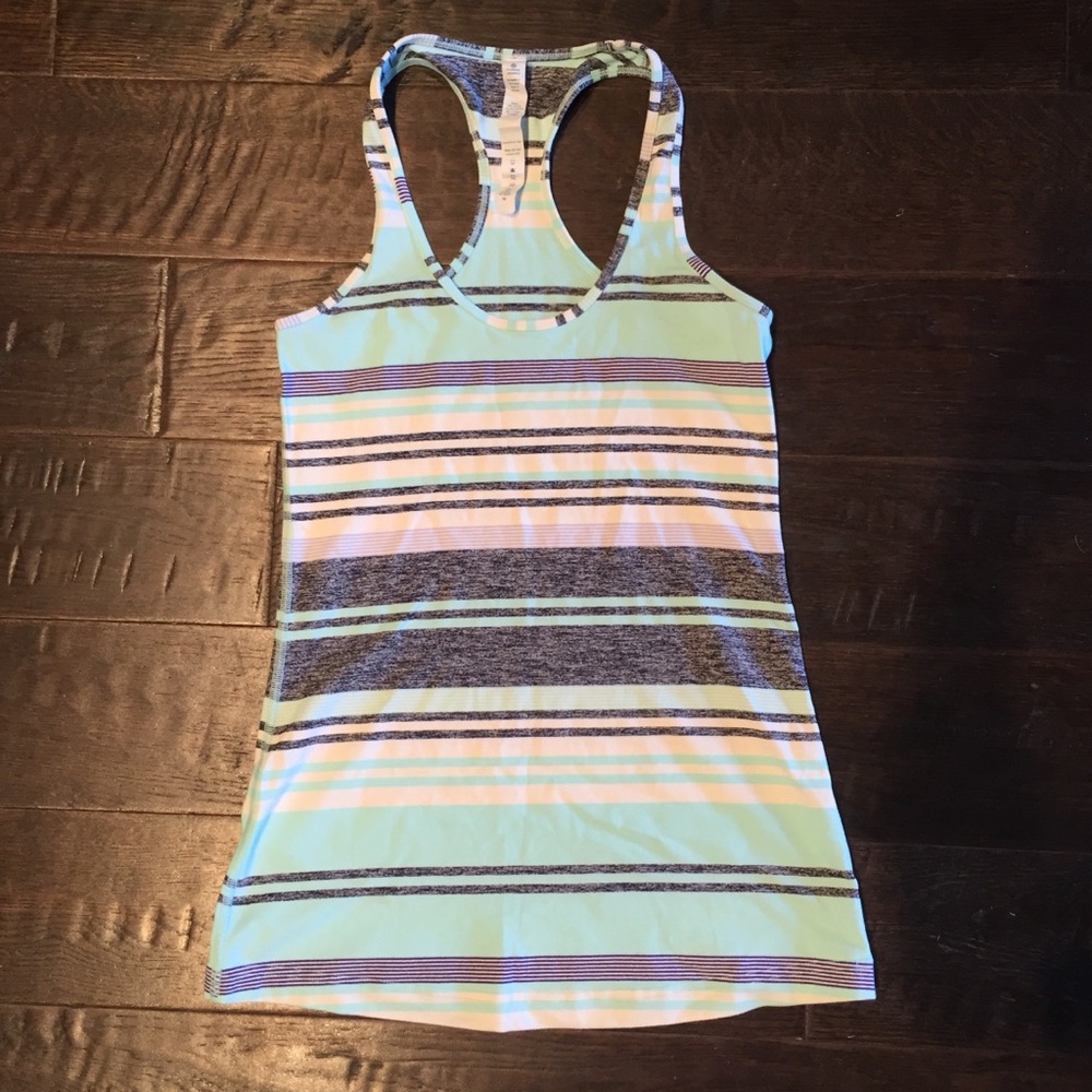 Lululemon Cool Racerback tank, Sz 6