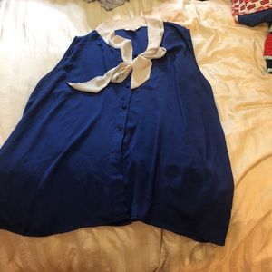 2X blue chiffon blouse with bow! Super cute