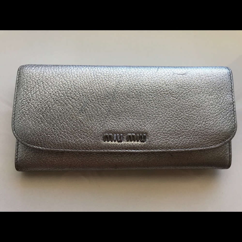 Miu Miu pebble leather silver wallet