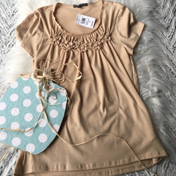 simply irresistable Tops - NWT Petite Large Tee