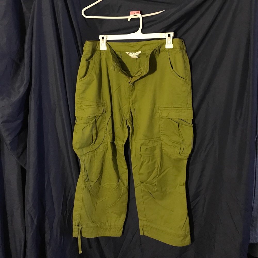 Olive green cargo capris