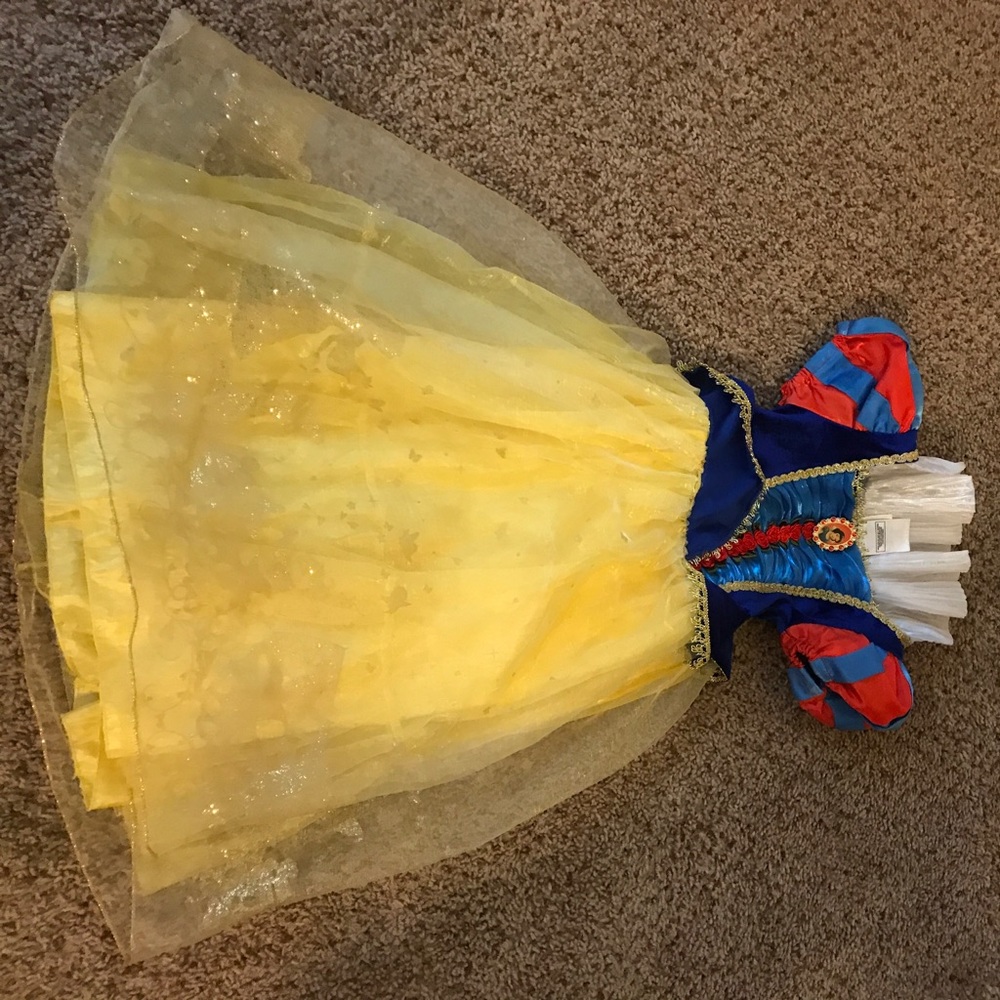 Snow White Halloween Costume