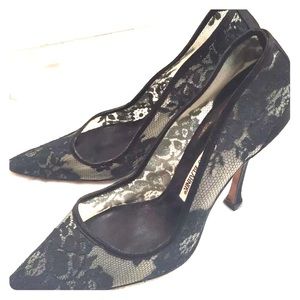 Manolo Blahnik Lace Pumps 38.5 8.5 Rare Find