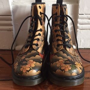 LIMITED EDITION Doc Martens