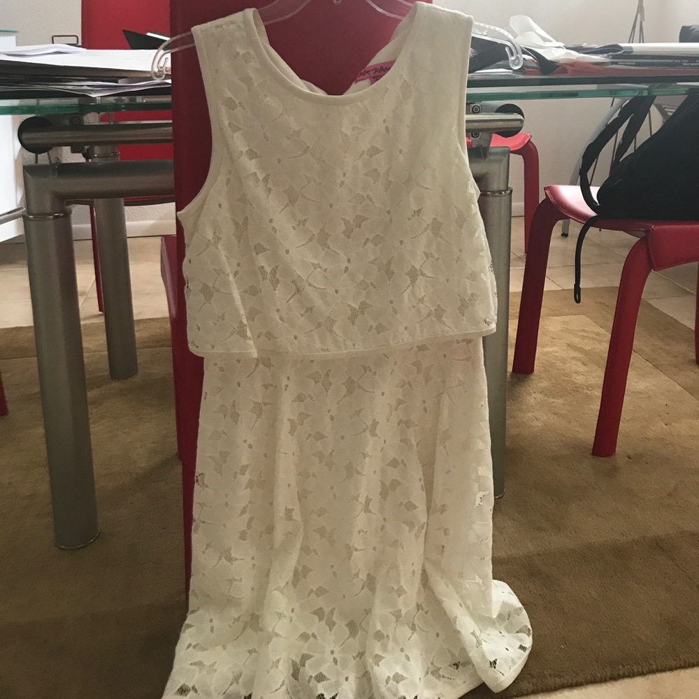 Betsy Johnson lace dress