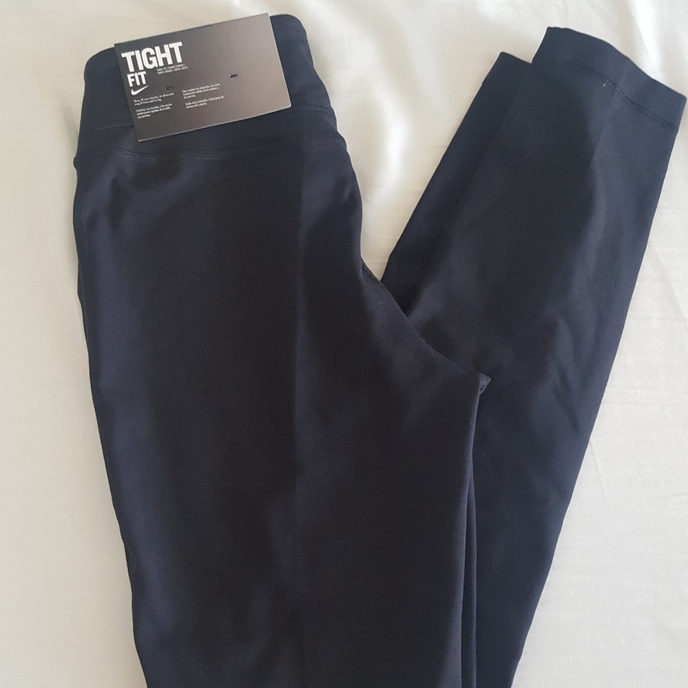 Black Nike Tight Fit Leggings size small