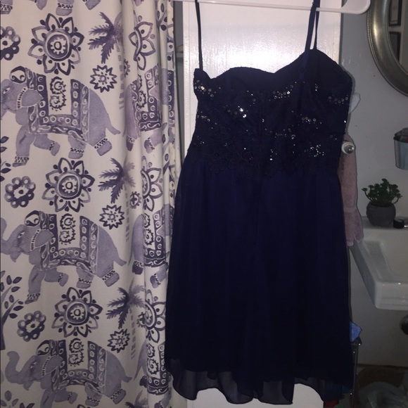 Macy’s Navy Homecoming Dress - Picture 4 of 4