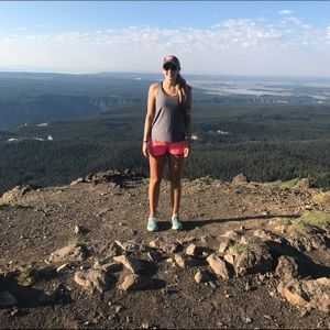 Meet your Posher, Catherine